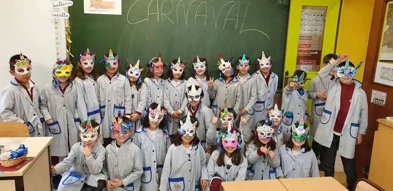 Carnaval veneciano en el Colegio San Juan Bosco.