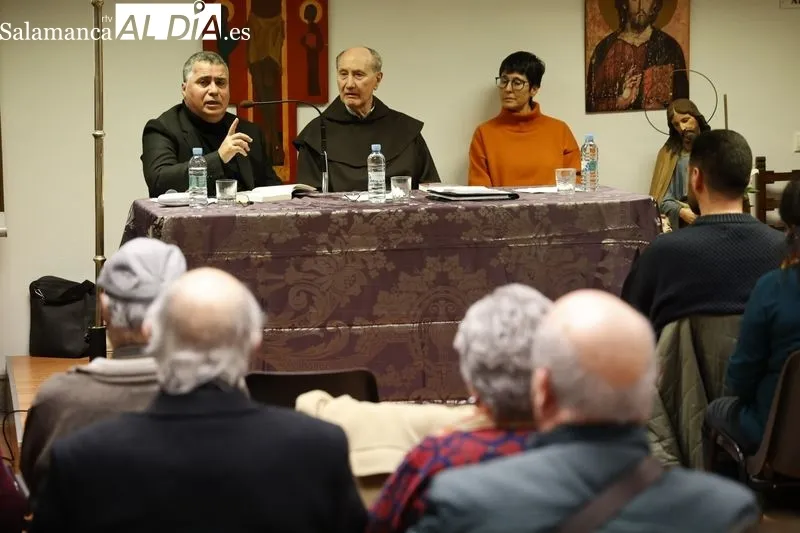 Presentación de 'Cada Segundo es vida: ¡Vívelo!', de Eusebio Gómez Navarro. Fotos: David Sañudo.