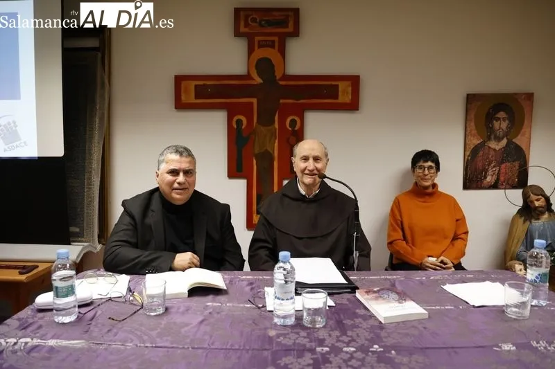 Presentación de 'Cada Segundo es vida: ¡Vívelo!', de Eusebio Gómez Navarro. Fotos: David Sañudo.