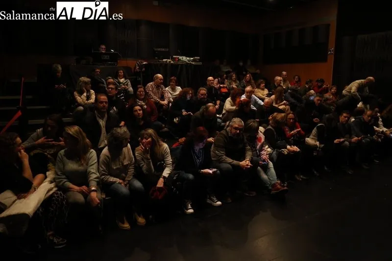 Imágenes del concierto de Cómplices en la Sala B del Caem. Fotos: David Sañudo.