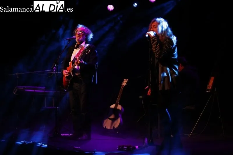 Imágenes del concierto de Cómplices en la Sala B del Caem. Fotos: David Sañudo.