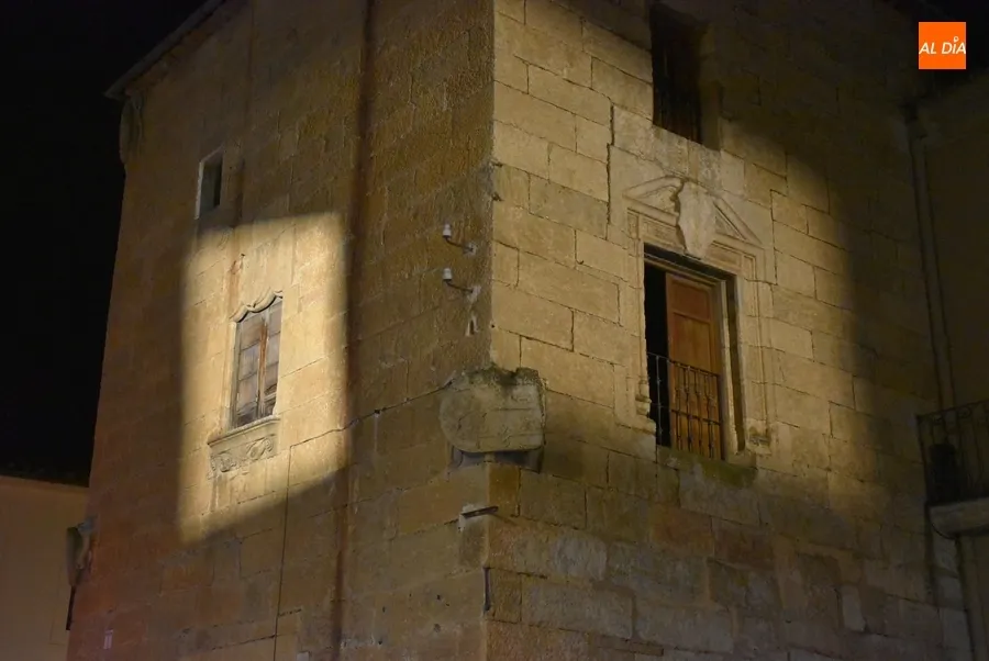 Foto 6 - La Tercera Orden y la Casa del Ca&ntilde;&oacute;n estrenan iluminaci&oacute;n art&iacute;stica