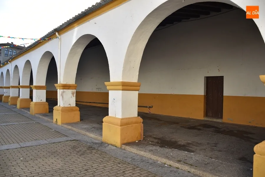Foto 4 - Turno para el desmontaje de las casetas de la Plazuela y el Paseo Fernando Arrabal