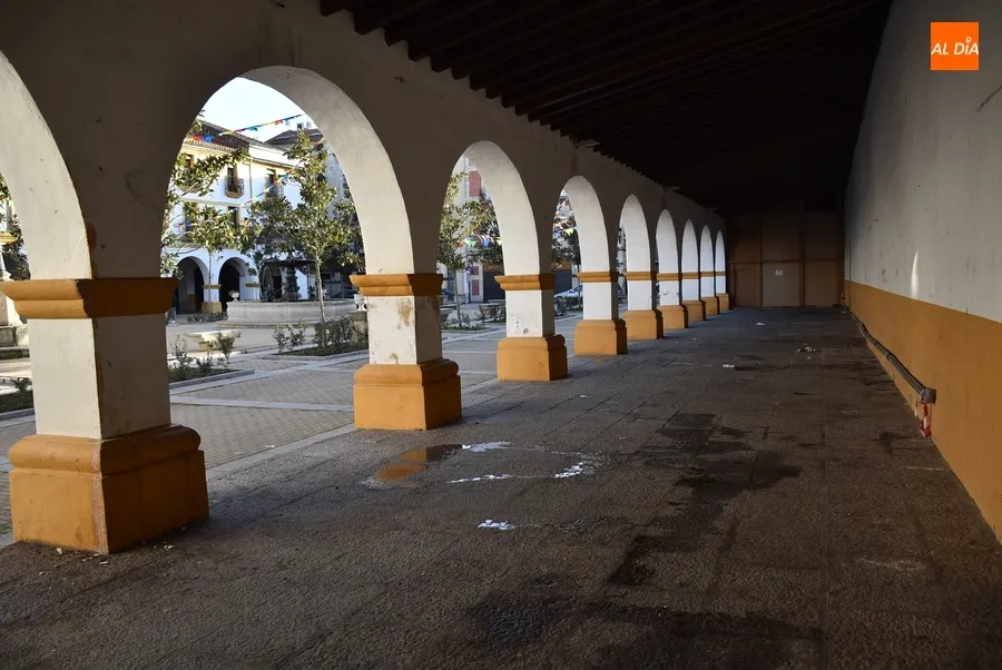 Foto 5 - Turno para el desmontaje de las casetas de la Plazuela y el Paseo Fernando Arrabal