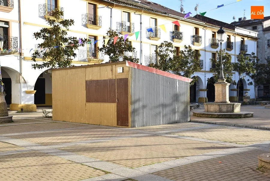 Foto 7 - Turno para el desmontaje de las casetas de la Plazuela y el Paseo Fernando Arrabal