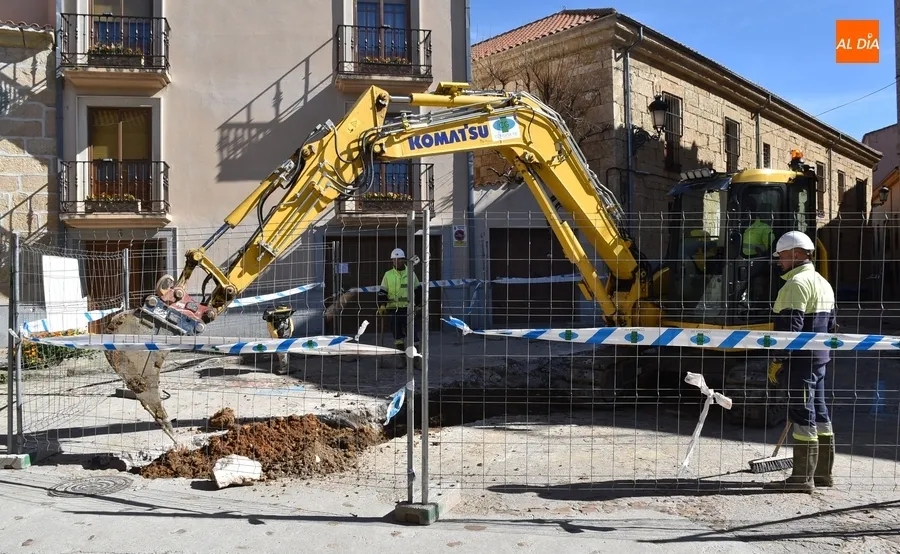 Foto 2 - Dan arranque las obras de reforma de la calle Puerta de Santiago
