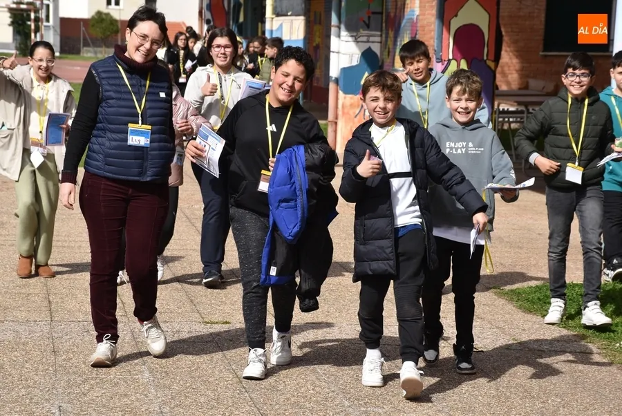 Foto 5 - Los IES mirobrigenses reciben a los alumnos de 6&ordm; de sus colegios vecinos