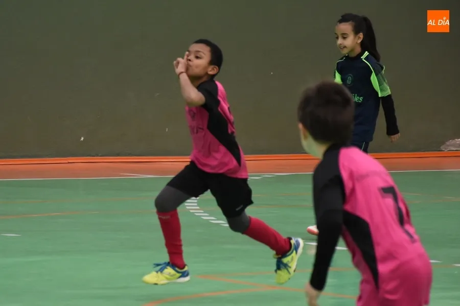 Foto 4 - #M [24-25 FEB] Reparto de victorias en el doble duelo benjam&iacute;n entre equipos del III Columnas y Vitigudino