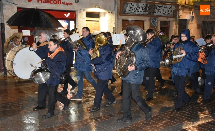 Foto 4 - El Ni&ntilde;o de la Capea relata m&uacute;ltiples an&eacute;cdotas de su carrera ante un ruedo abarrotado
