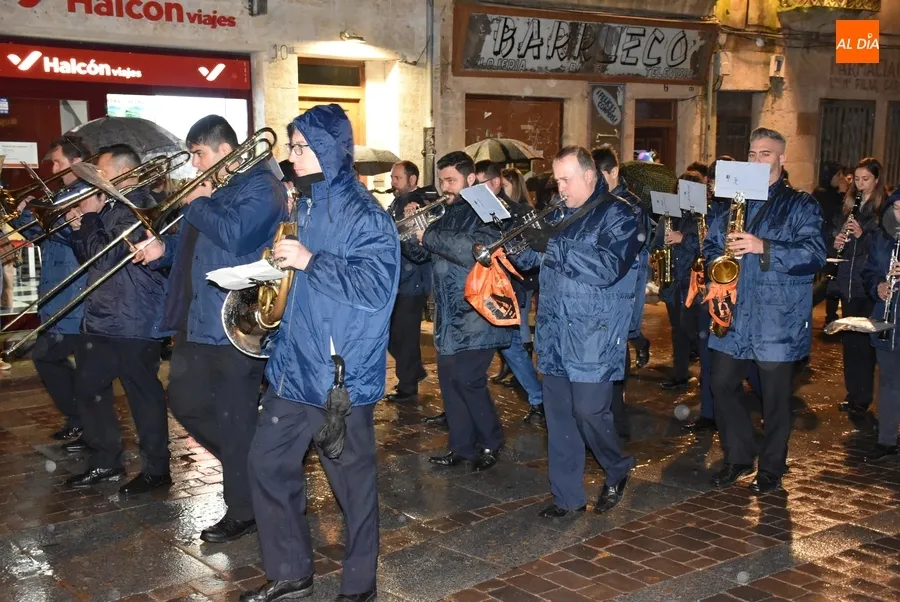 Foto 5 - El Ni&ntilde;o de la Capea relata m&uacute;ltiples an&eacute;cdotas de su carrera ante un ruedo abarrotado