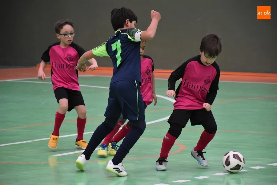 Foto 10 - #M [24-25 FEB] Reparto de victorias en el doble duelo benjam&iacute;n entre equipos del III Columnas y Vitigudino