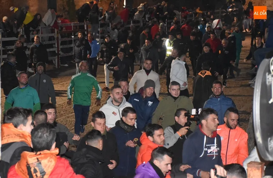 Foto 4 - Una floja capea da paso a un fugaz desencierro