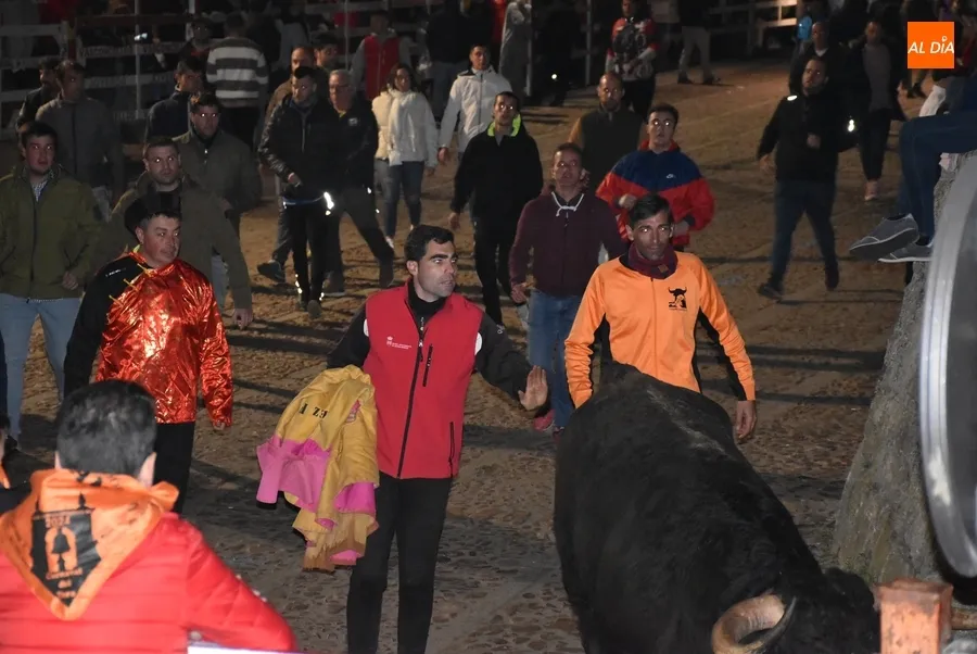 Foto 6 - Una floja capea da paso a un fugaz desencierro