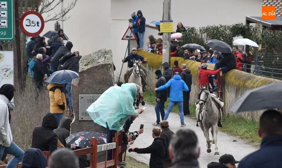 encierro a caballo ciuad rodrigo