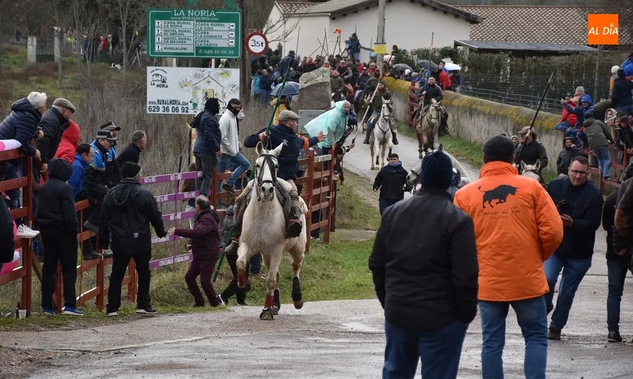 encierro a caballo ciuad rodrigo
