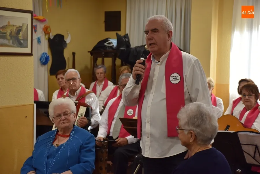 Foto 5 - Tina Vicente ensalza a sus 90 a&ntilde;os el Carnaval como &ldquo;canto a la vida y a la diversi&oacute;n&rdquo;
