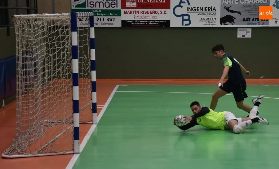 Foto 4 - Merecida victoria del III de Futormes en un partido que tuvo emoci&oacute;n casi hasta el final 