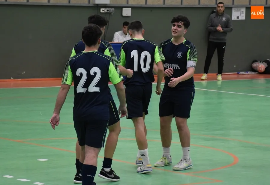 Foto 11 - Merecida victoria del III de Futormes en un partido que tuvo emoci&oacute;n casi hasta el final 
