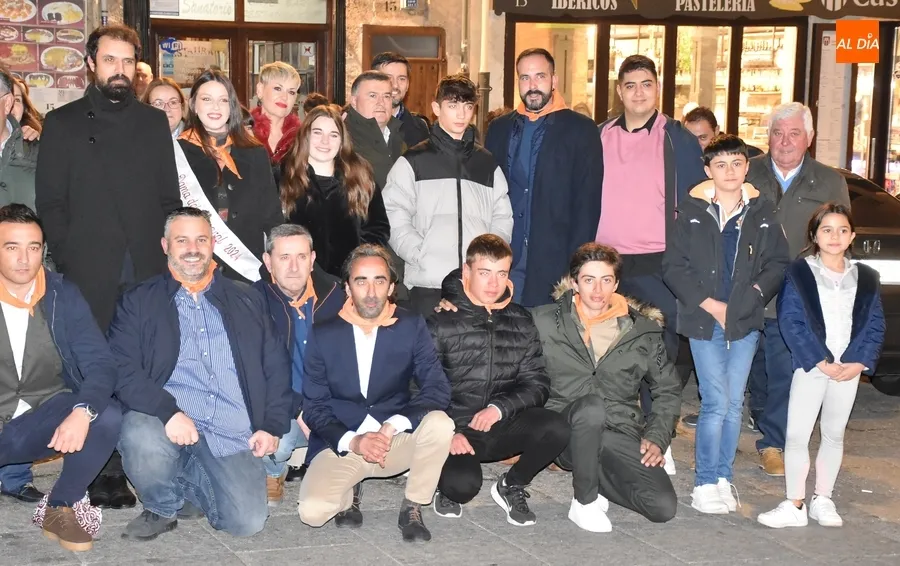 Foto 4 - Vanguardista apertura de los pregones con El Gran Chele tras una &eacute;pica exaltaci&oacute;n del encierro a caballo
