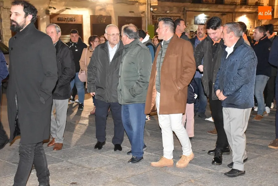 Foto 8 - Vanguardista apertura de los pregones con El Gran Chele tras una &eacute;pica exaltaci&oacute;n del encierro a caballo