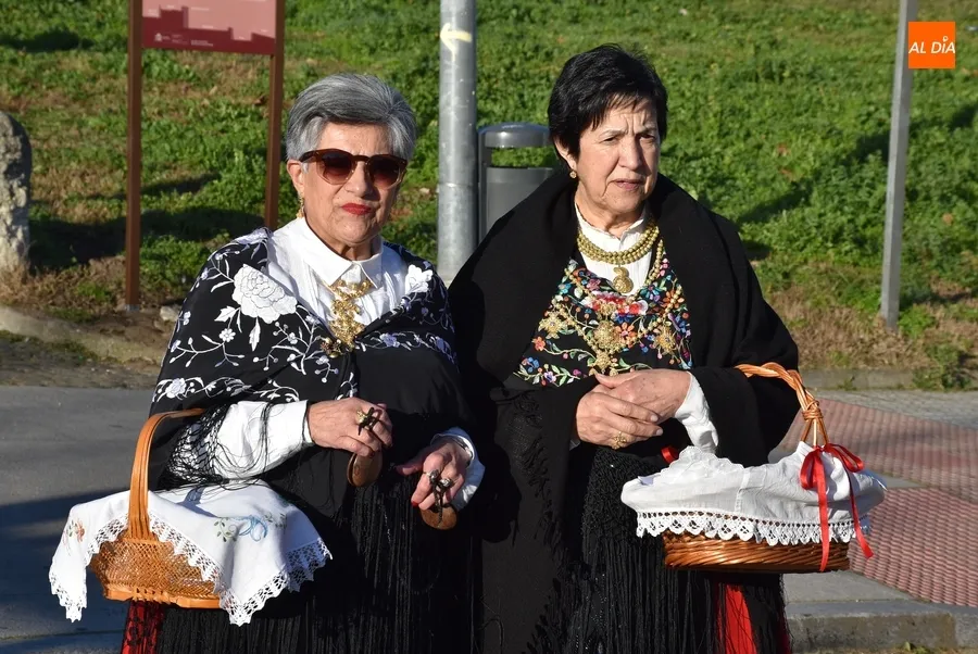 Foto 2 - Rosario P&eacute;rez toma el bast&oacute;n de mando, con &lsquo;jarana&rsquo; incluida, &ldquo;hasta el Mi&eacute;rcoles de Ceniza&rdquo;