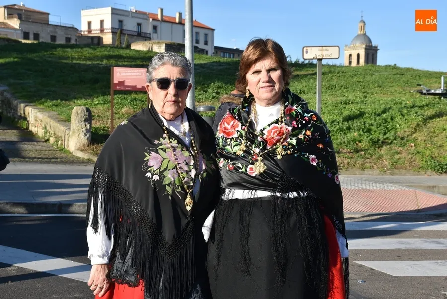 Foto 4 - Rosario P&eacute;rez toma el bast&oacute;n de mando, con &lsquo;jarana&rsquo; incluida, &ldquo;hasta el Mi&eacute;rcoles de Ceniza&rdquo;