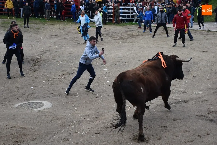 Foto 9 - Fragata inaugura las citas callejeras con una larga estancia en la parte alta de los Pinos