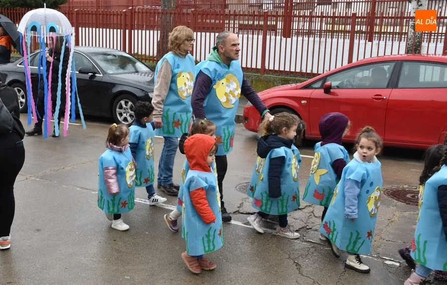 Foto 4 - El cielo se suma a la fiesta del agua del Colegio Mir&oacute;briga