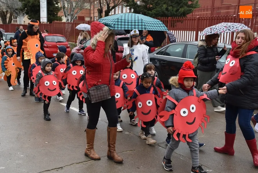 Foto 6 - El cielo se suma a la fiesta del agua del Colegio Mir&oacute;briga