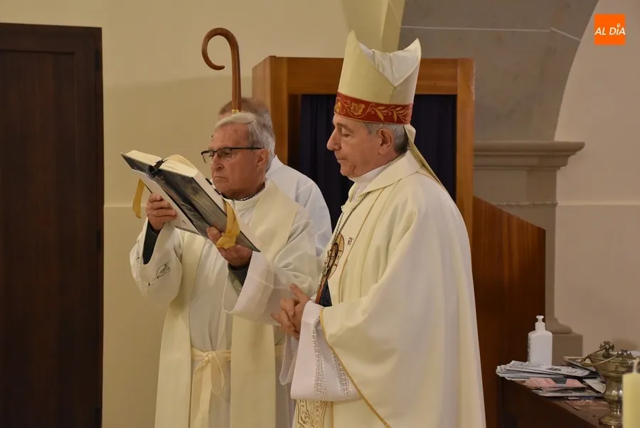Foto 9 - Las religiosas de la Di&oacute;cesis renuevan su consagraci&oacute;n en las Carmelitas