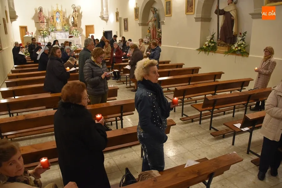 Foto 10 - Las religiosas de la Di&oacute;cesis renuevan su consagraci&oacute;n en las Carmelitas