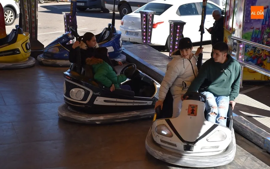 Foto 10 - D&iacute;a de fiesta, con visita a los chocones incluida, por el 71&ordm; aniversario de las Misioneras de la Providencia