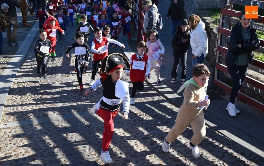 Foto 9 - Nuevo r&eacute;cord hist&oacute;rico del Cross del Carnaval con 825 participantes