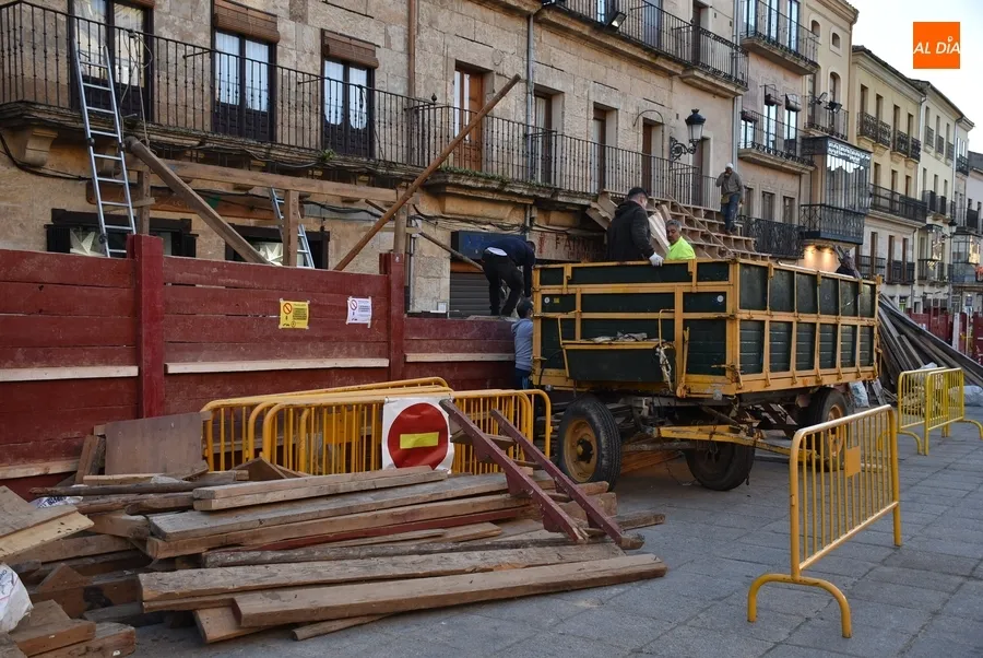 Foto 4 - En marcha, por 1&ordf; vez como BIC, el magno espect&aacute;culo del montaje de los tablaos