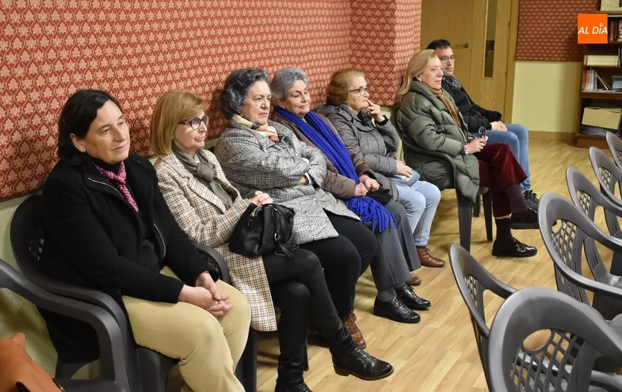 Foto 7 - San Andr&eacute;s inaugura con las instituciones caritativas de la Iglesia su ciclo semanasantero