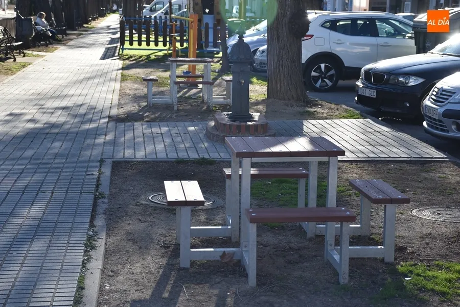 Foto 9 - Culminada la renovaci&oacute;n del triple parque infantil de la Avenida de Salamanca