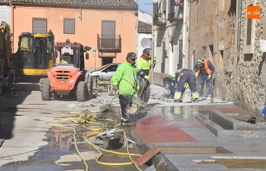 Foto 9 - Un resalto y una rampa, &uacute;ltimas novedades de las reformas de las calles Eras y &Aacute;lamo Chico