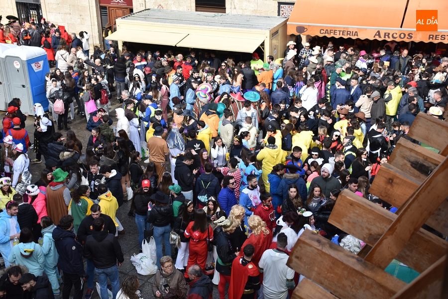Foto 4 - Ciudad Rodrigo vive una menor invasión de jóvenes con nuevos puntos de concentración