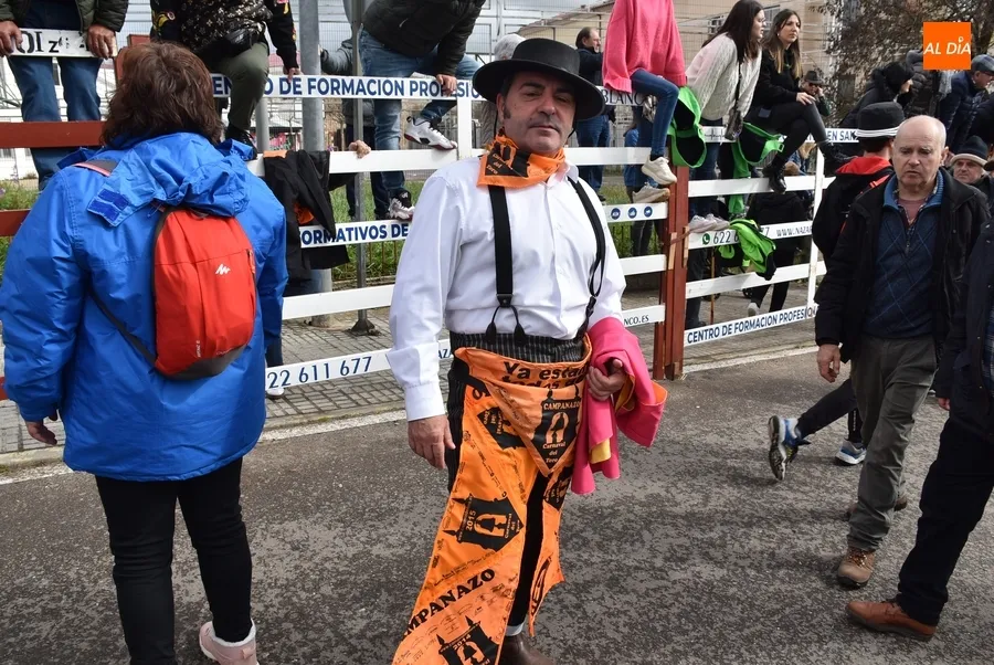 Foto 6 - Larga jornada de despedida del Carnaval con lluvia espor&aacute;dica hasta la sobremesa