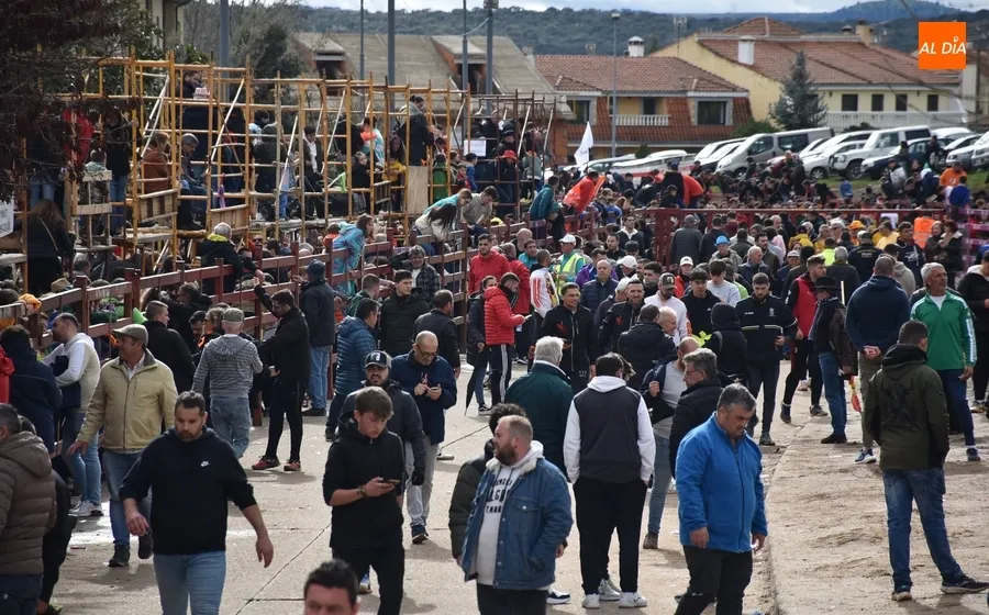 Foto 7 - Larga jornada de despedida del Carnaval con lluvia espor&aacute;dica hasta la sobremesa