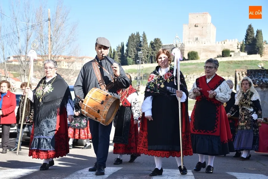 Foto 4 - Santa &Aacute;gueda estrena recorrido y forma de procesionar en su salida por el Arrabal del Puente