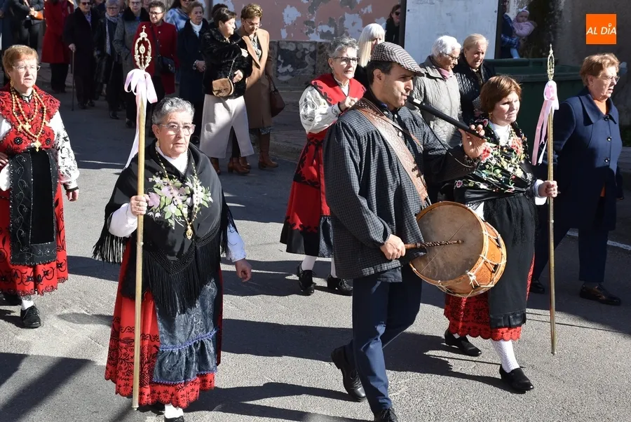 Foto 11 - Santa &Aacute;gueda estrena recorrido y forma de procesionar en su salida por el Arrabal del Puente