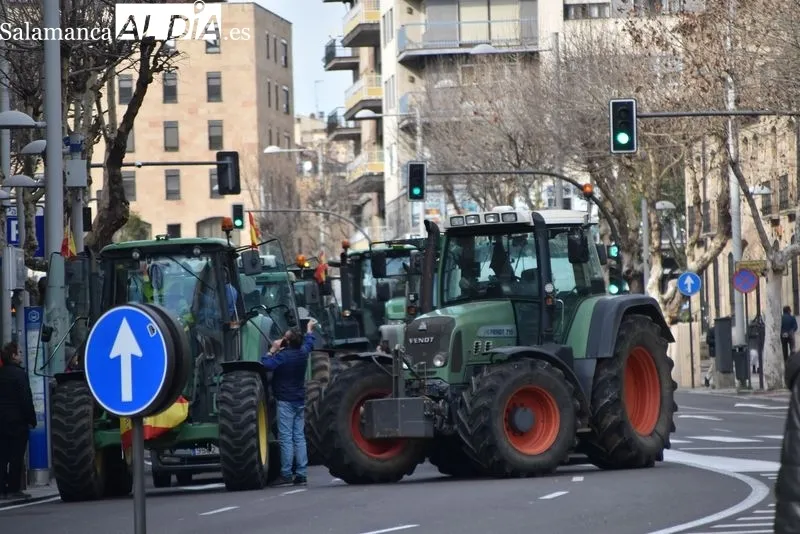 Tractorada en el centro de Salamanca | FOTOS: V. Martins 