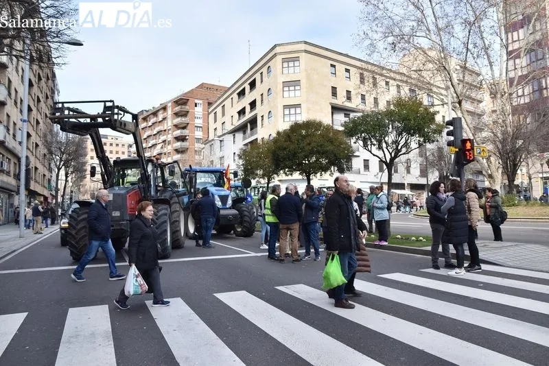 Tractorada en el centro de Salamanca | FOTOS: V. Martins 