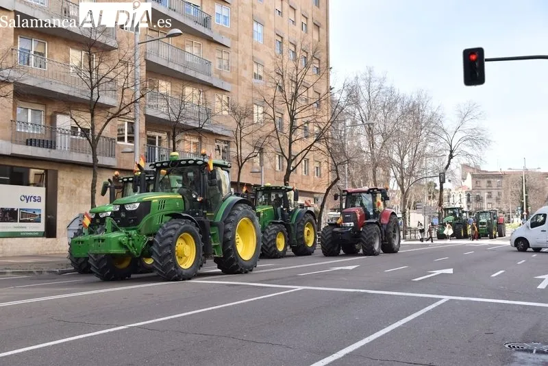 Tractorada en el centro de Salamanca | FOTOS: V. Martins 