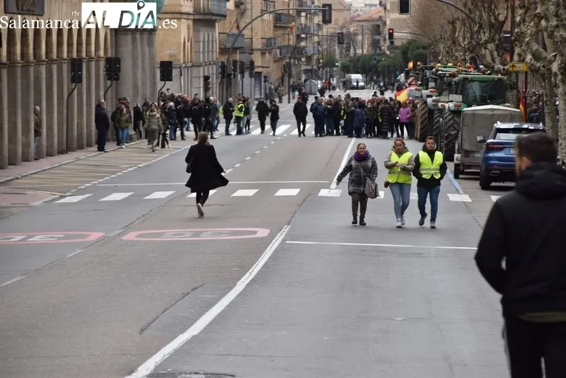 Las céntricas calles de Salamanca, prácticamente vacías por la movilización | FOTOS: Vanesa Martins 