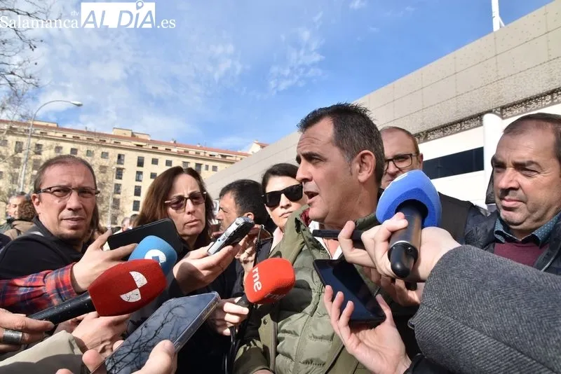 Los tractores vuelven a Salamanca para tomar la zona de Carrefour | FOTOS: Vanesa Martins 