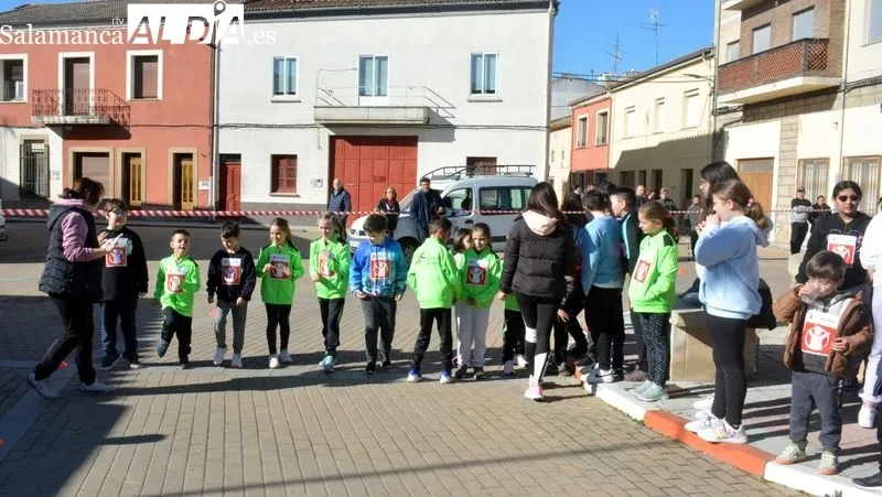 Niños y niñas participaron con ilusión y deportividad en las carreras por edades