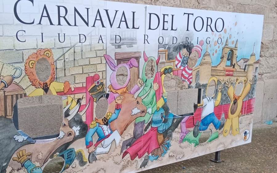 Causan graves destrozos al photocall carnavalero - SALAMANCArtv AL DÍA -  Noticias de Salamanca