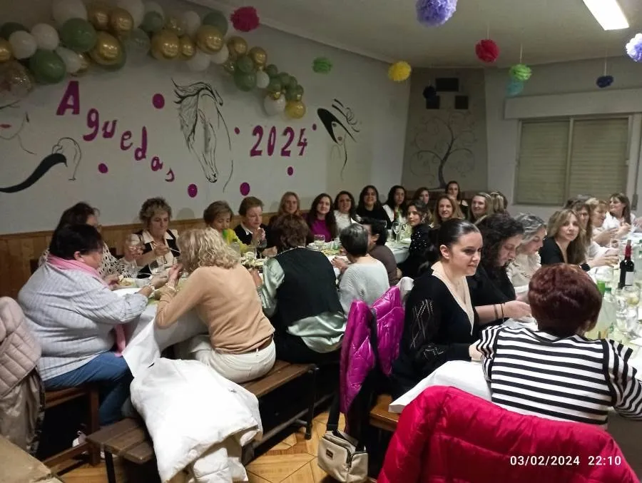 Foto 5 - Un total de 44 mujeres festejan juntas las &Aacute;guedas en Robleda